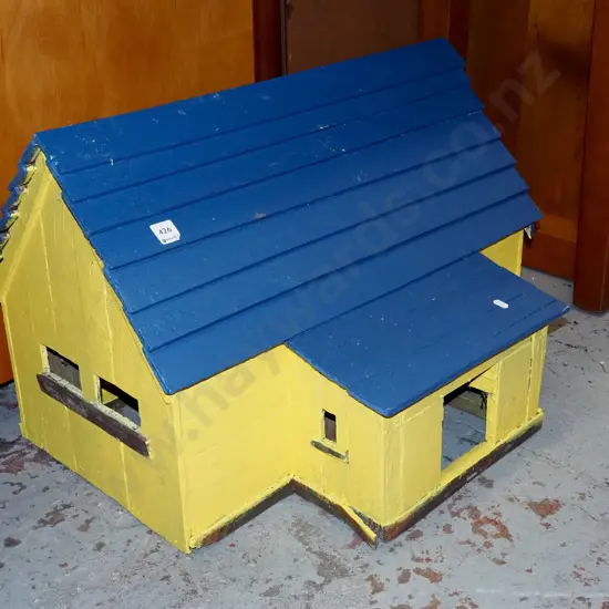 homemade wooden model of a colonial house H430 W630