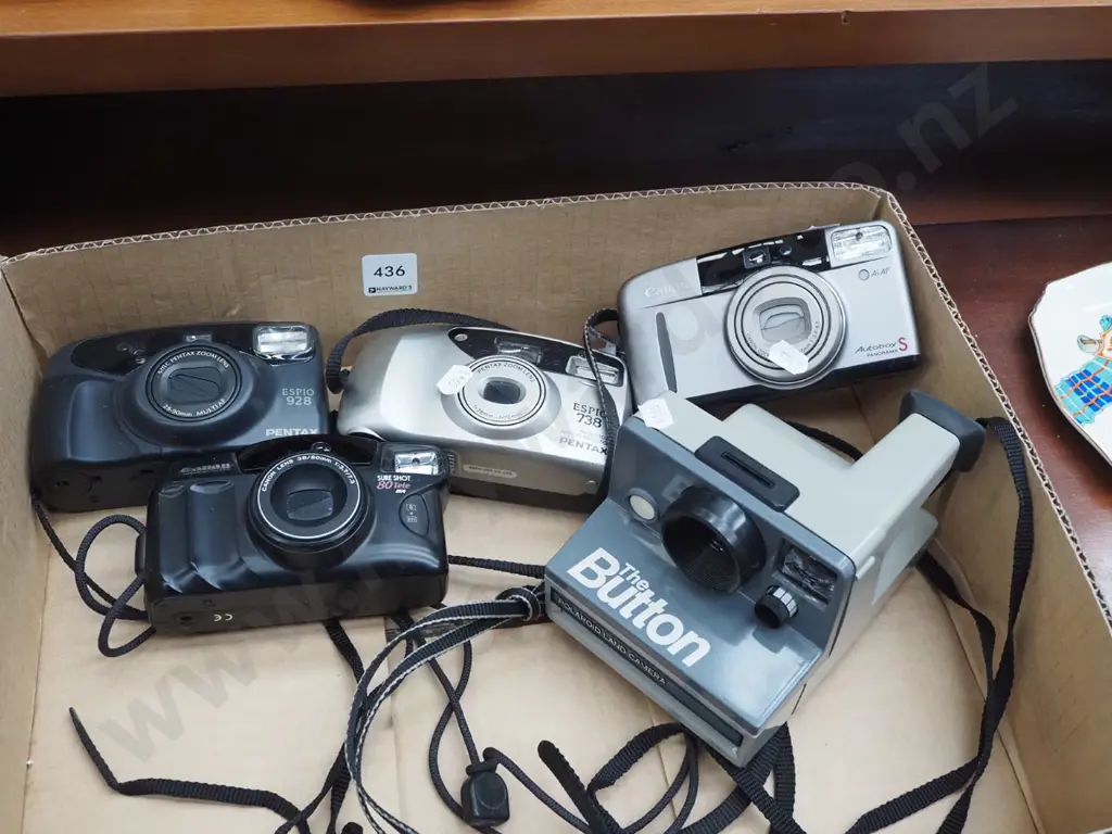 Polaroid land camera, 4x 35mm cameras Image 1++