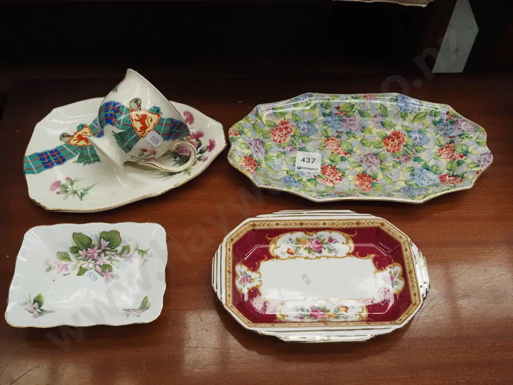 tennis set, 3x floral dishes Image 1++