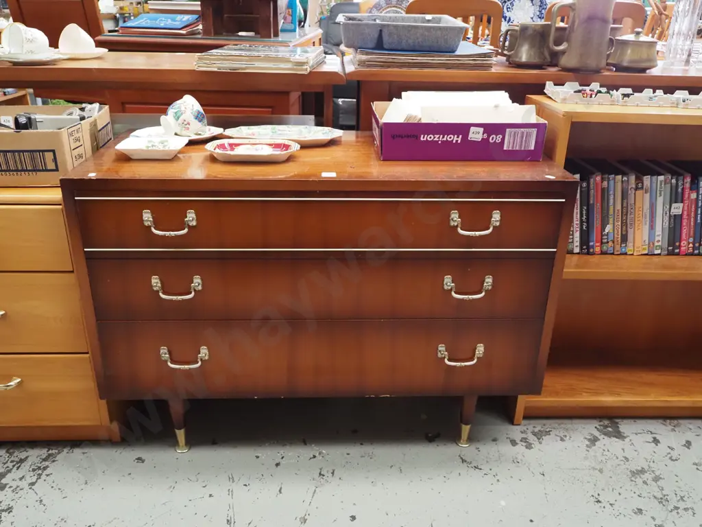 mid century 3 drawer low boy H640 W900 D410 Image 1++