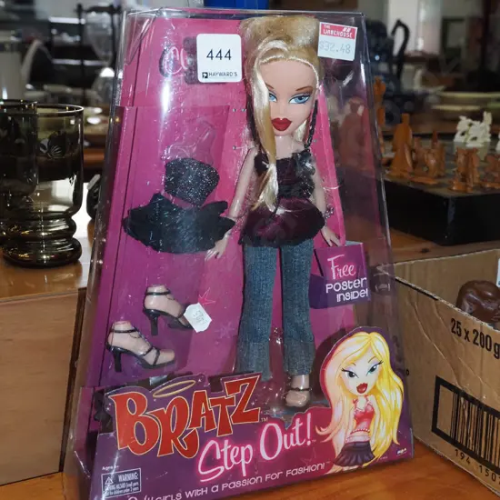 as new boxed Bratz Chloe Step Out doll