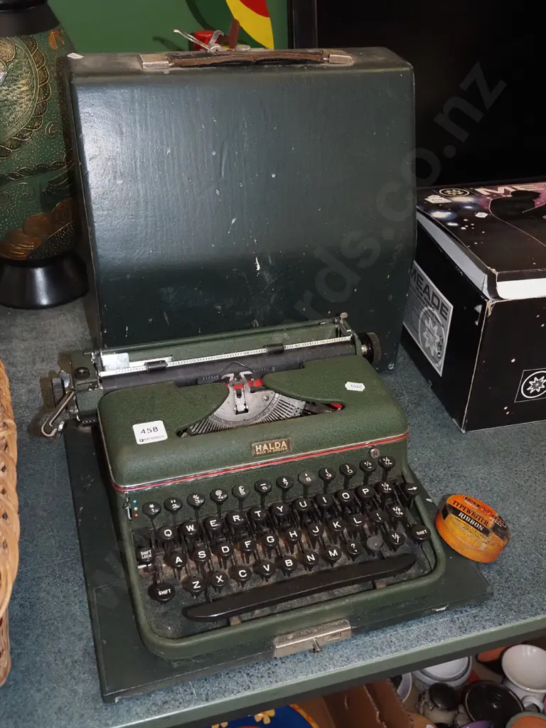 vintage Halda typewriter Image 1++