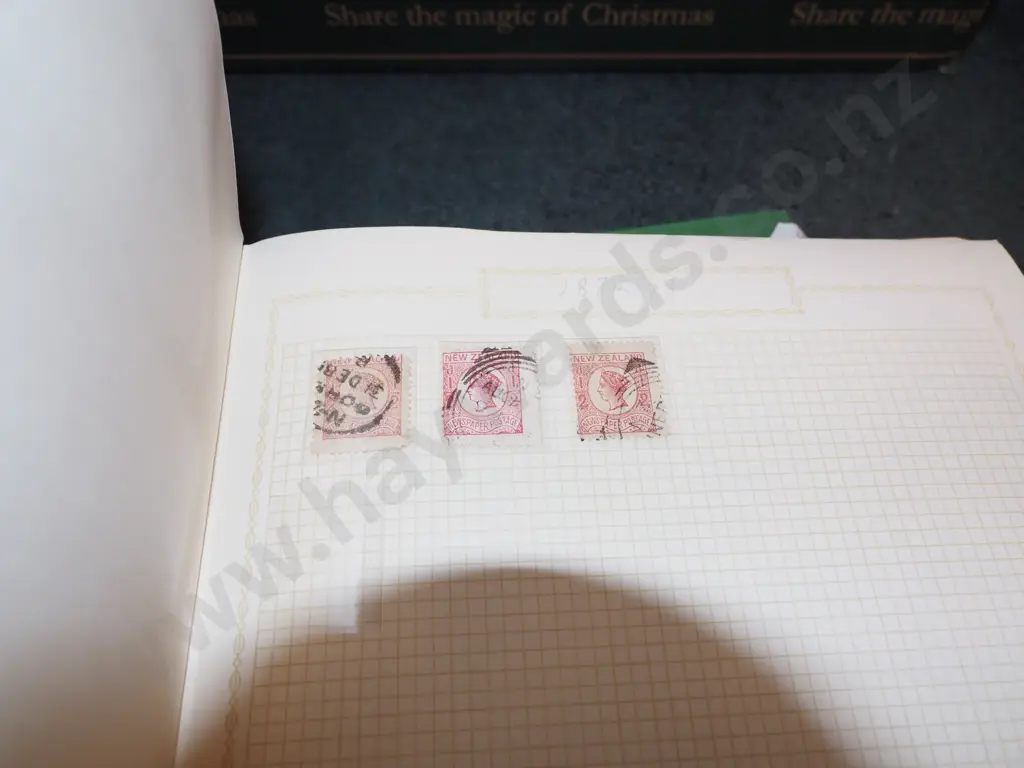 stamps and stamp albums and contents Image 1++