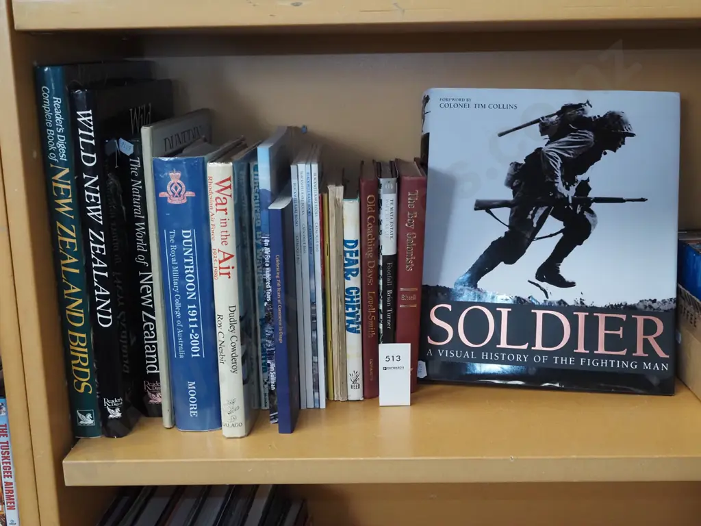 various natural history and war books etc Image 1++