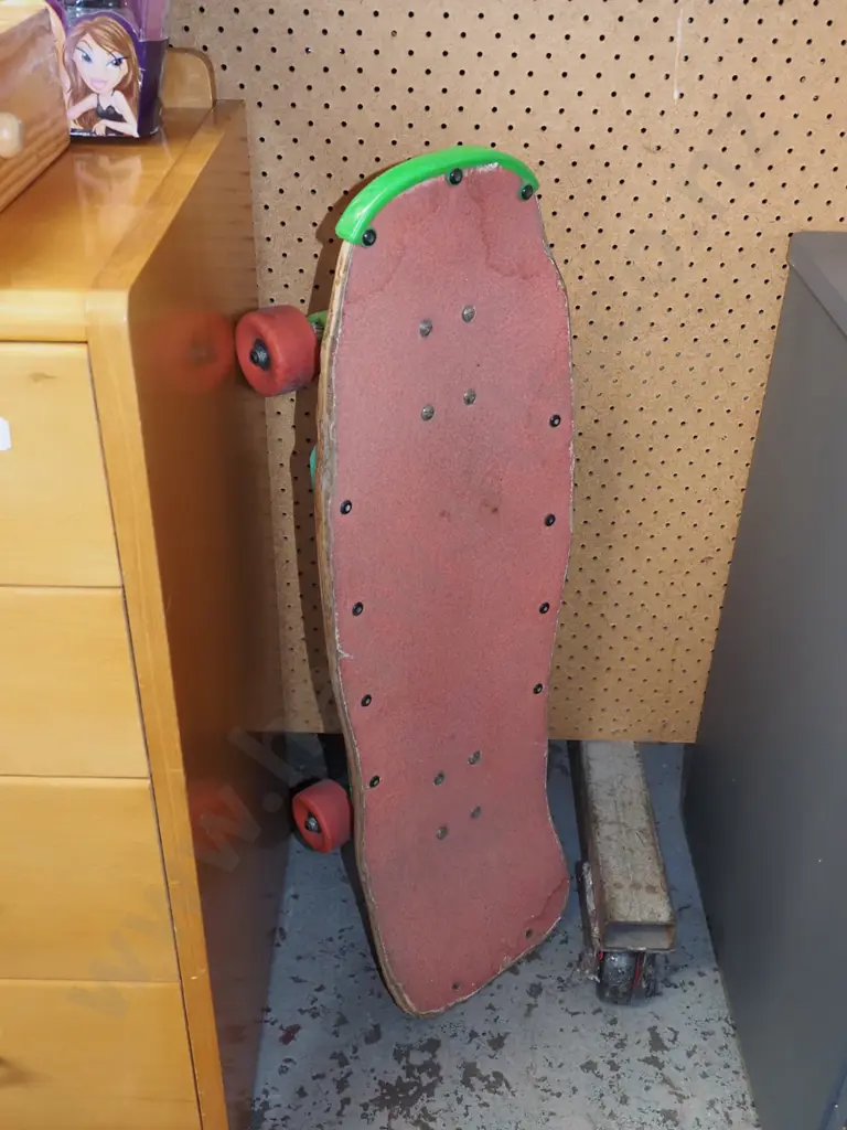 1980s skateboard Image 1++