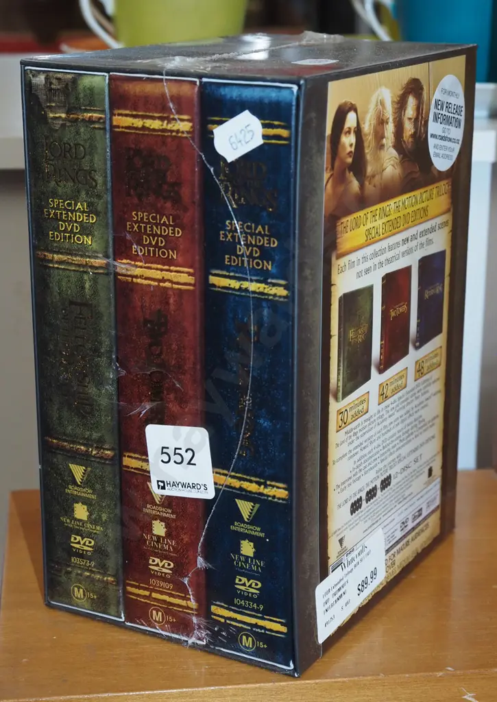 Lord of the  Rings boxed DVD set Image 1++