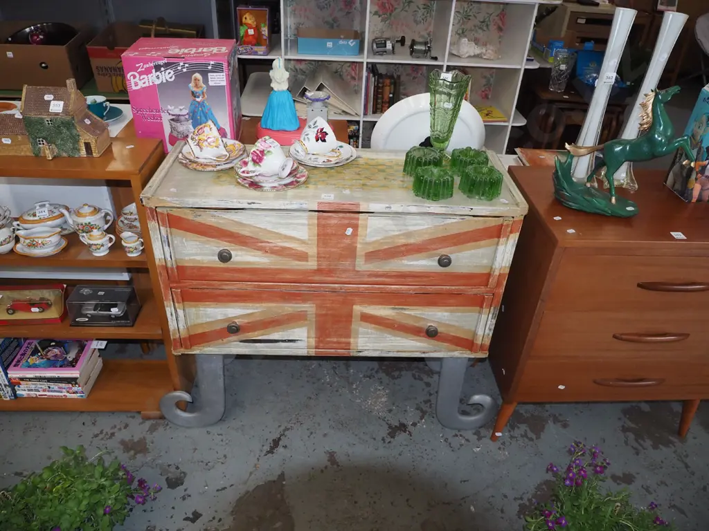 unusual Union Jack hand painted 2 door chest with curved metal legs H765 W790 D310 Image 1++