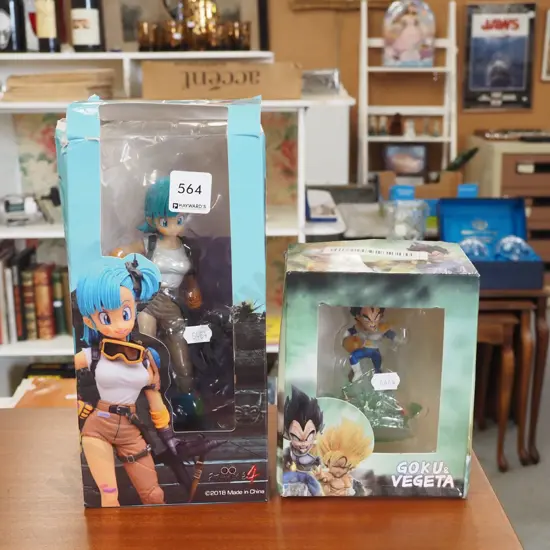 2x boxed Japanese anime figurines - 1 box has damage