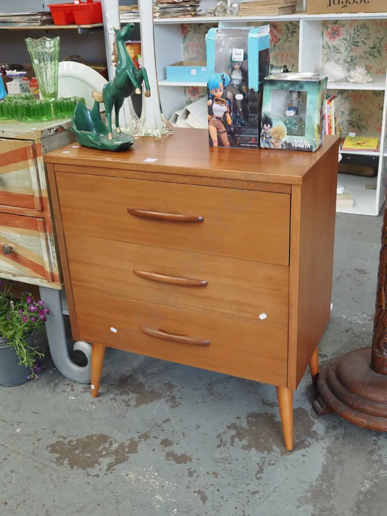 mdf faux wood veneer mid century 3 drawer chest - good condition H720 W625 D350 Image 1++
