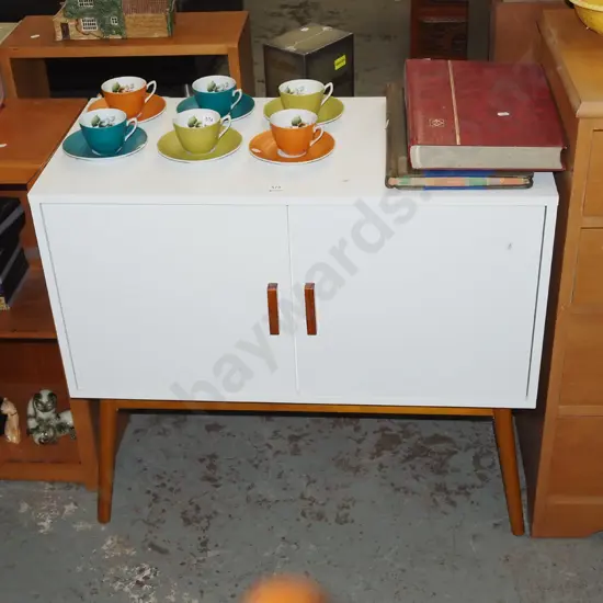 mdf melteca 2 door cupboard H720 W800 D380