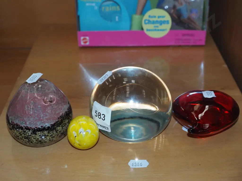 3x studio art  glass paperweights Image 1++