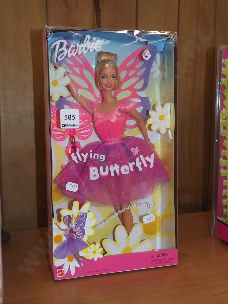 boxed Barbie Flying Butterfly - slight damage to box Image 1++