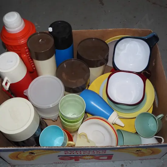 box; retro thermoses, containers, plates etc