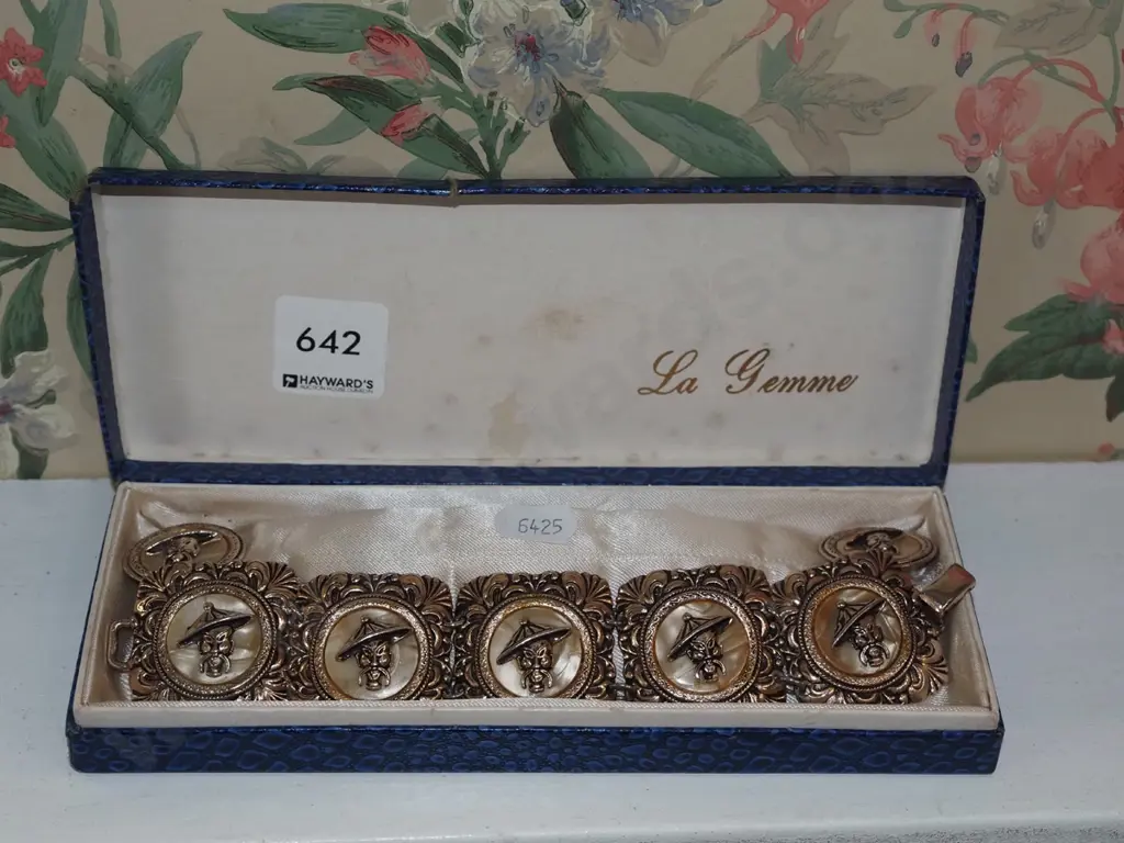 gold plated bracelet, clip on earrings Image 1++
