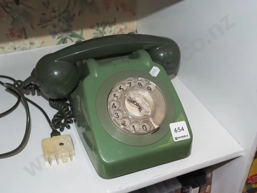 green plastic dial telephone Image 1++