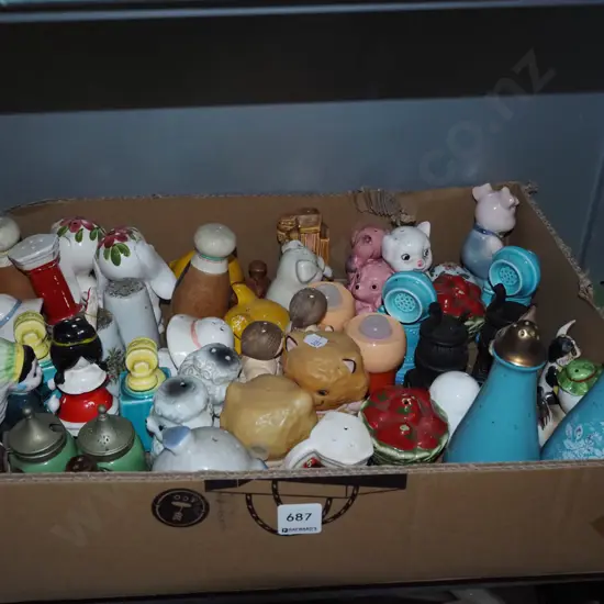 novelty salt and peppers