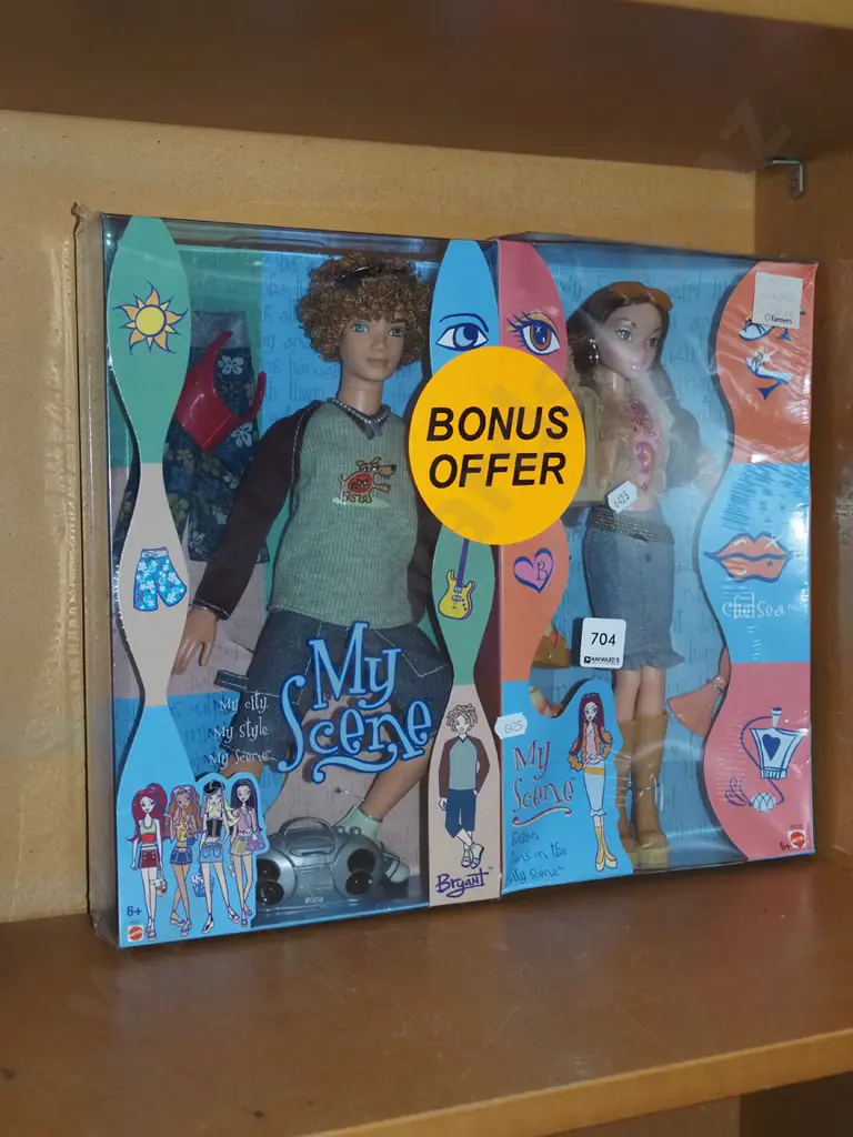 boxed bonus edition of My Scene dolls - Bryant, Chelsea - slight damage to box Image 1++