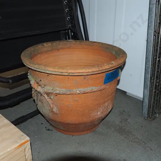 terracotta garden planter H300