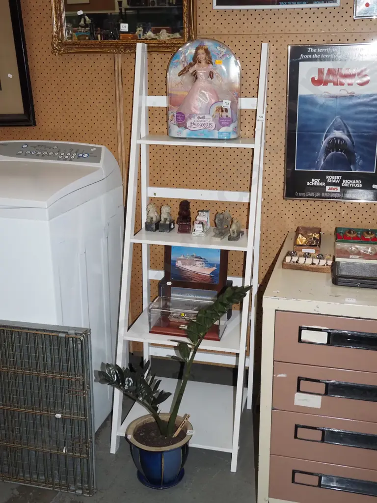 A framed white wooden shelf H1350  Image 1++