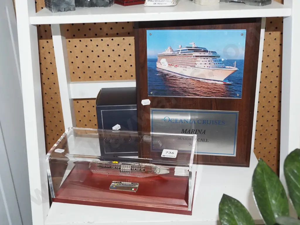 Oceania Cruises commemorative plaque and a cased model cruise ship Image 1++