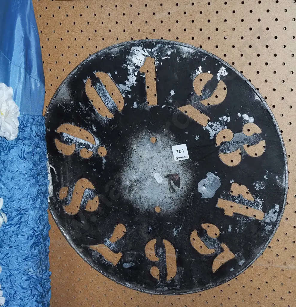 circular number stencil Image 1++