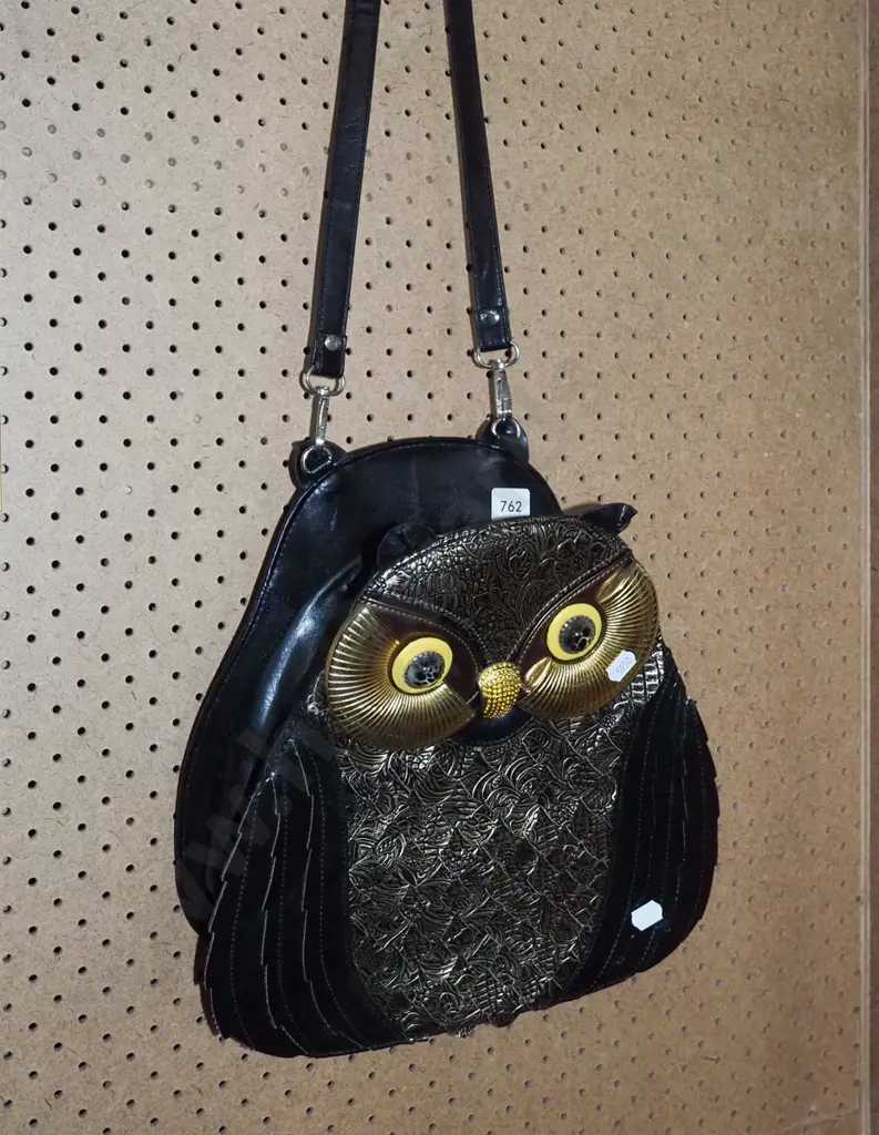 owl themed hand bag Image 1++