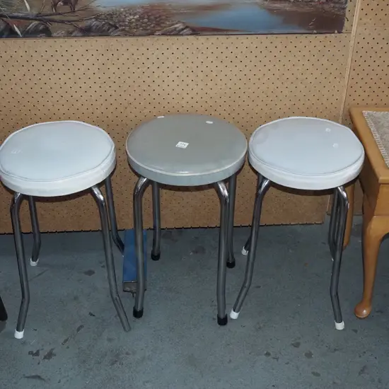 3x chrome and vinyl stools