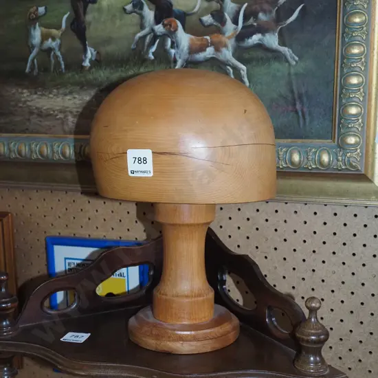 wooden hat block H280