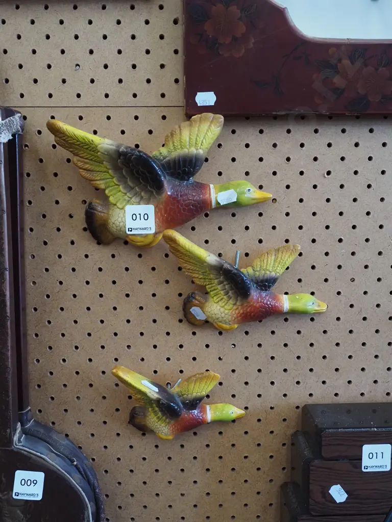 3x wall mounted flying ducks - chips, wear Image 1++
