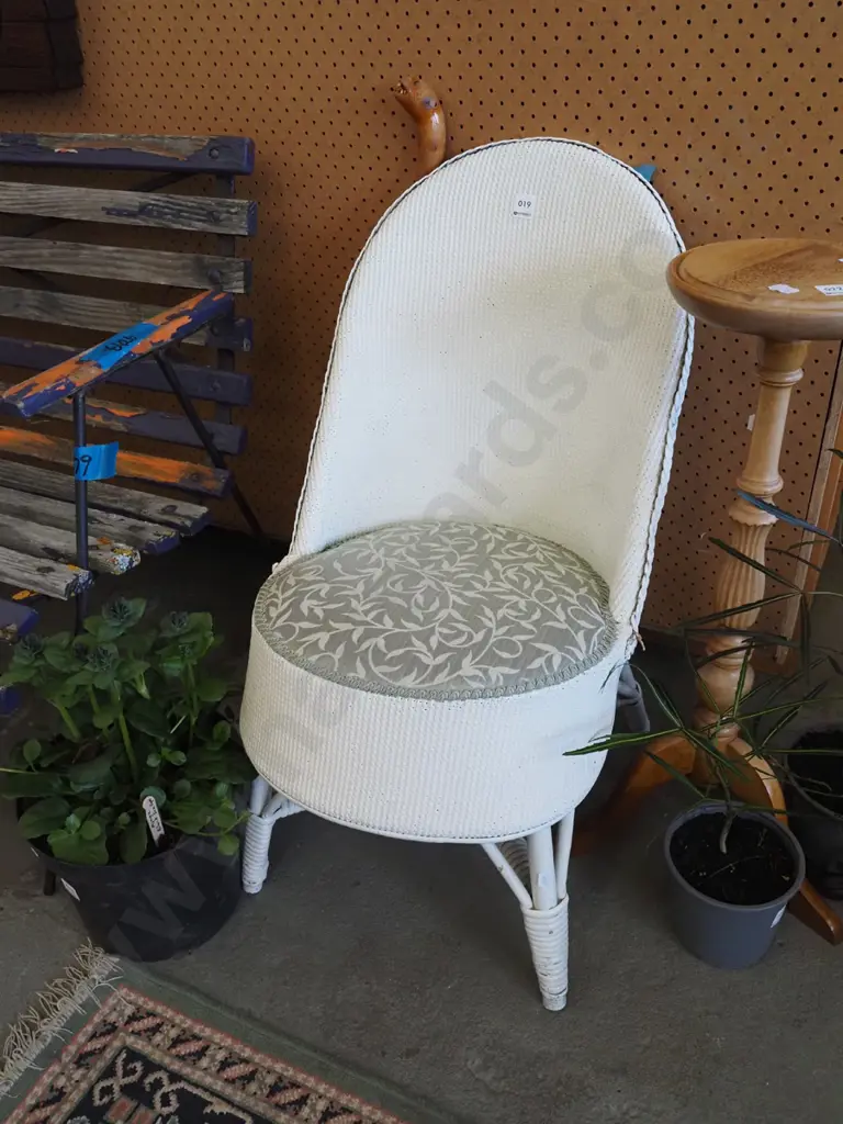 Lusty Lloyd Loom bedroom chair Image 1++