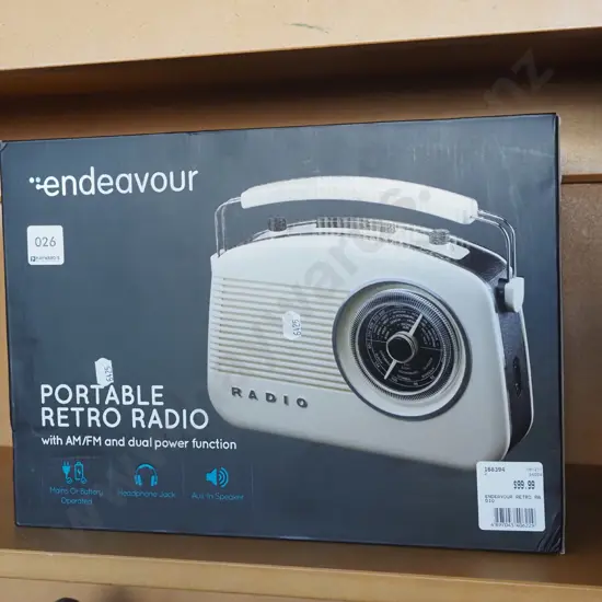 boxed as new Endeavour portable reproduction retro radio