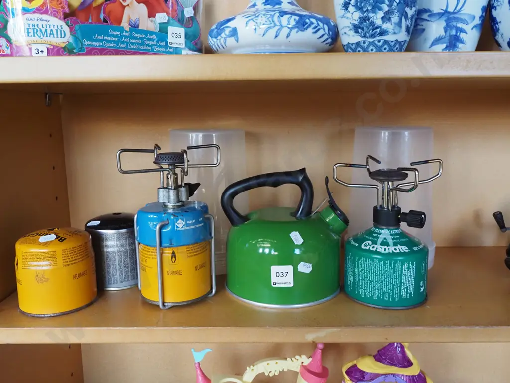 camping stoves, tea pot etc Image 1++