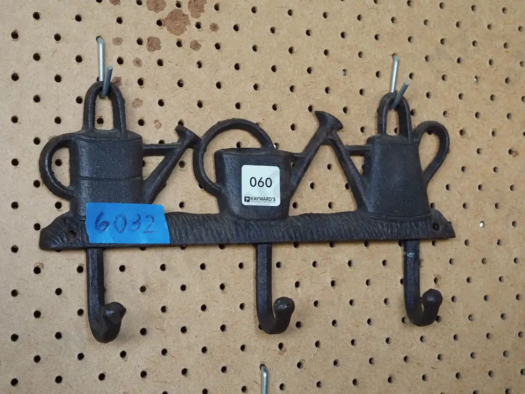 cast iron watering can coat hooks Image 1++