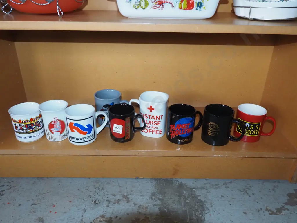 assorted coffee cups Image 1++
