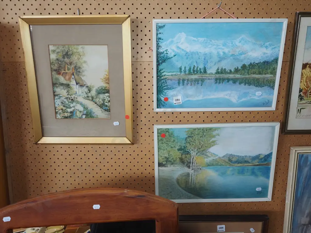 framed print, 2x framed pencils - red dots Image 1++