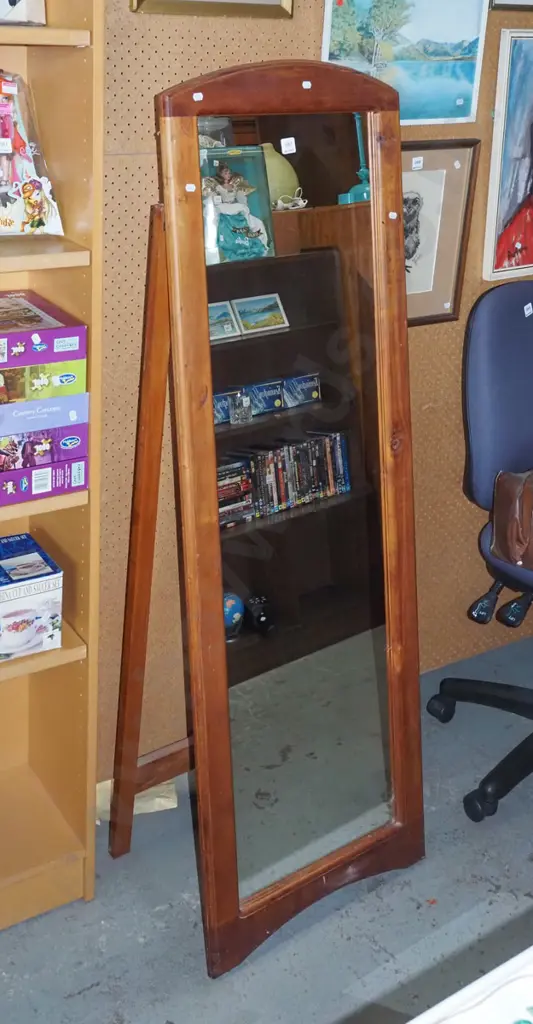 freestanding dressing mirror Image 1++