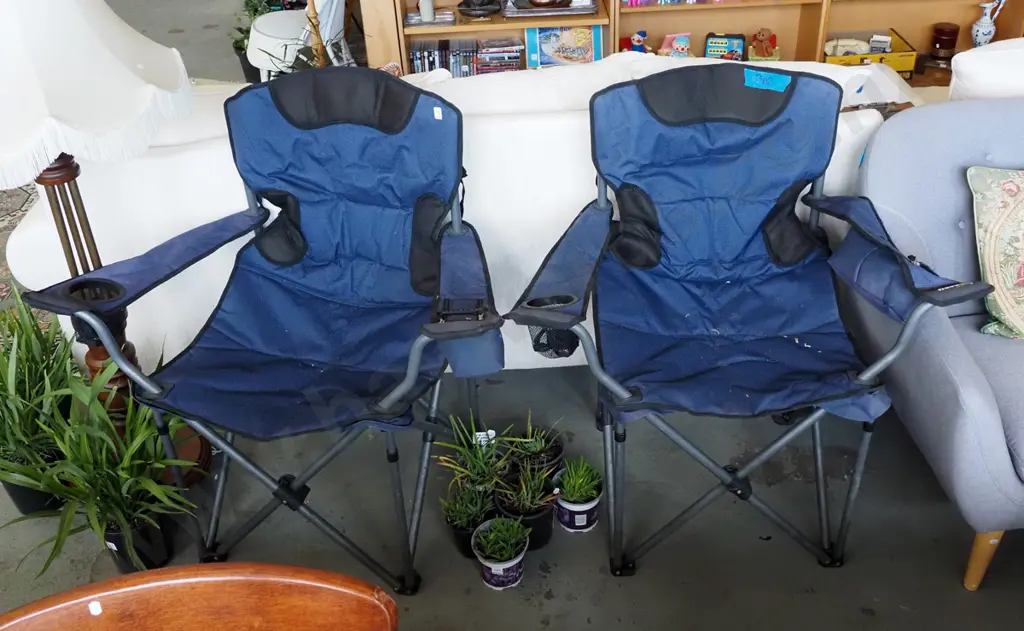 2x Freedom camping chairs Image 1++