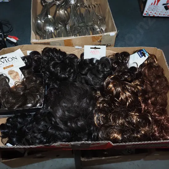 box of hair pieces