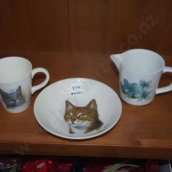 cat themed bowl, Crown Lynn creamer