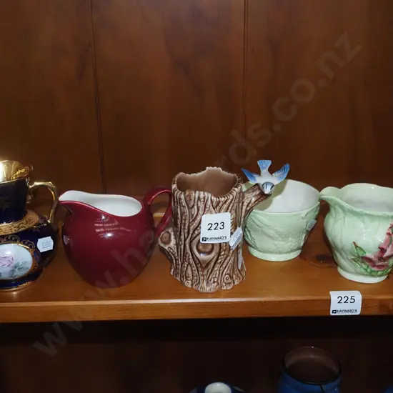 vases, creamers, sugar