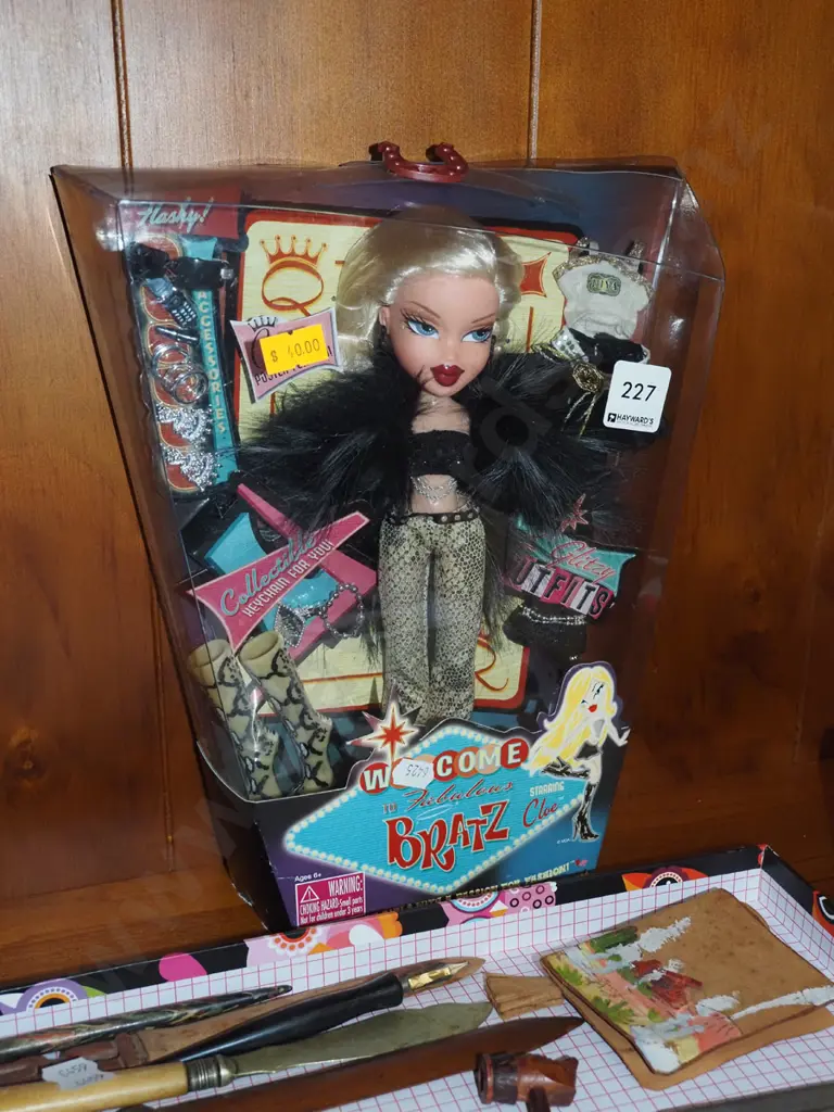 boxed as new Welcome To Fabulous Bratz doll Image 1++