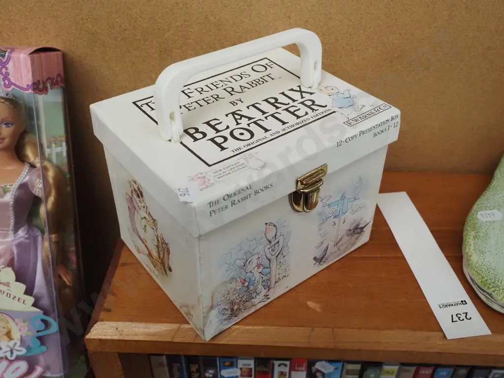 boxed Beatrix Potter Peter Rabbit books Image 1++