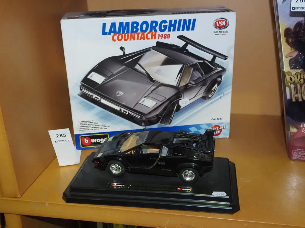 diecast Burago Lamborghini Countach 1988 Image 1++