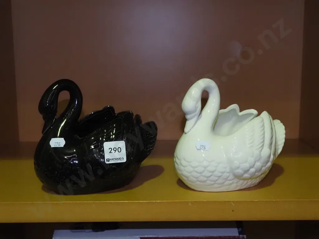 small swan vases H120 Image 1++