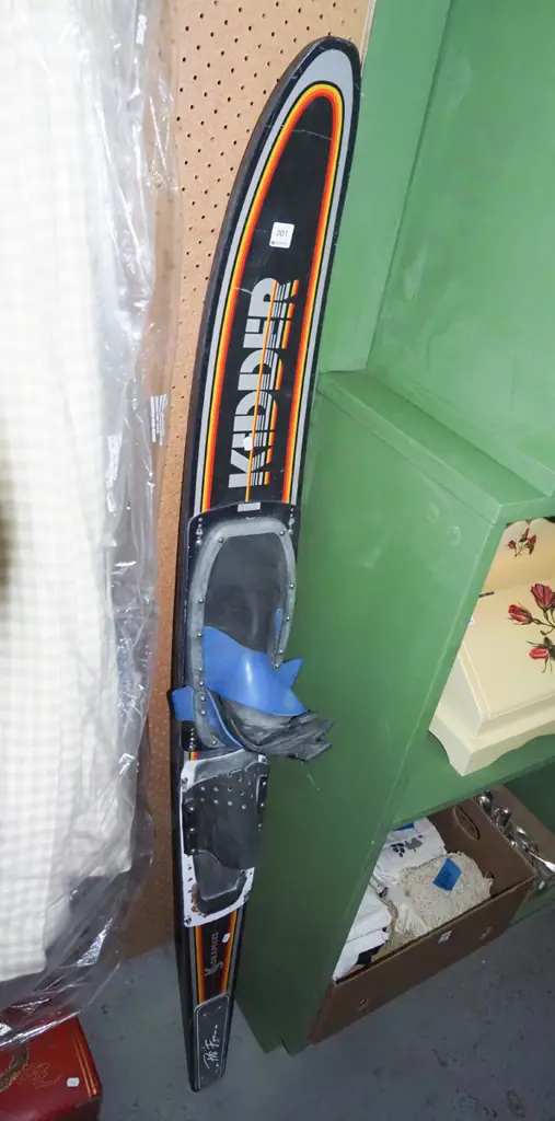 Kidder water ski Image 1++