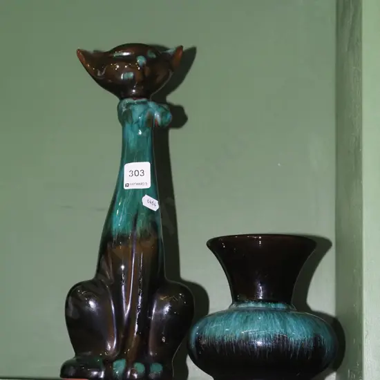 Blue Mountain cat figurine, vase H310