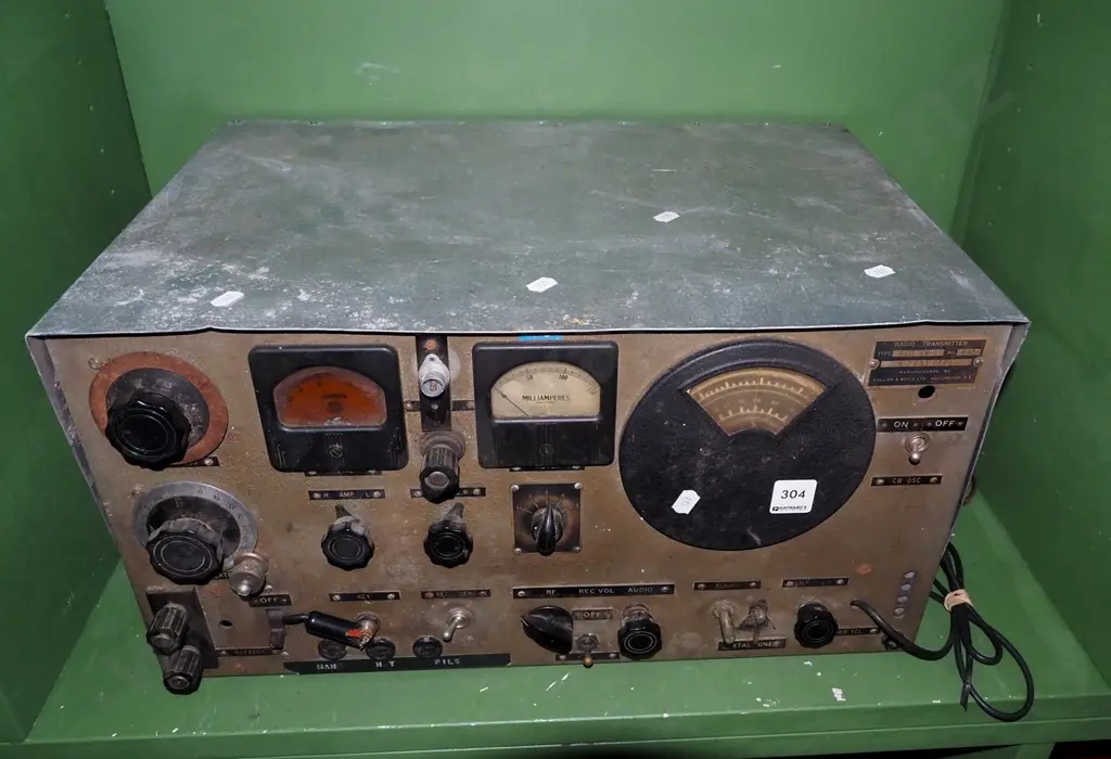 vintage radio transmitter - licence needed  to purchase - As Is No Returns Image 1++