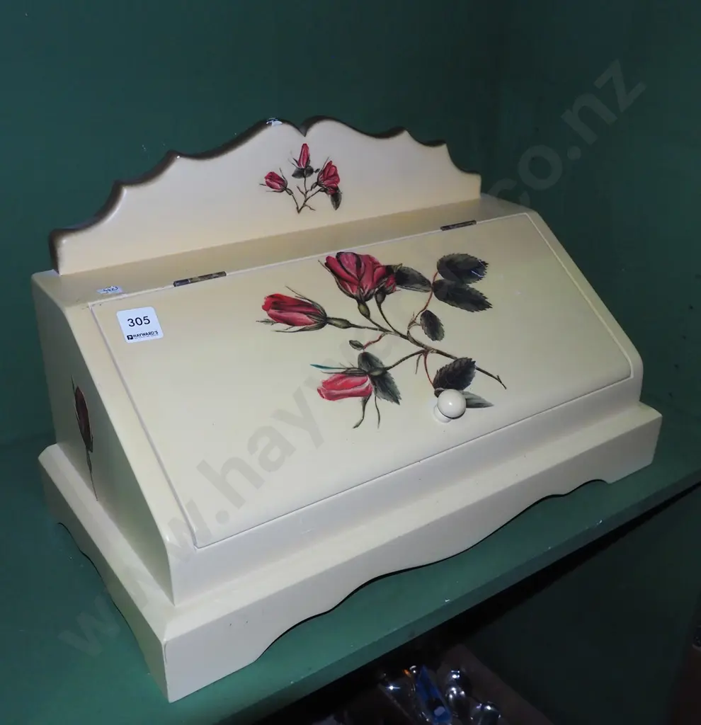 wooden pink rose bread bin Image 1++