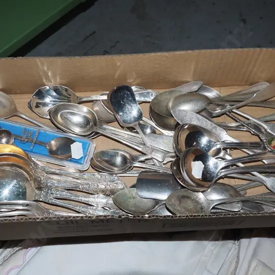 box of cutlery