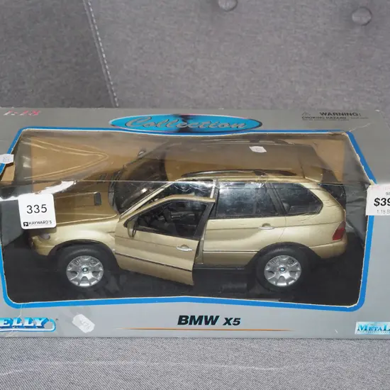 diecast model BMW X5